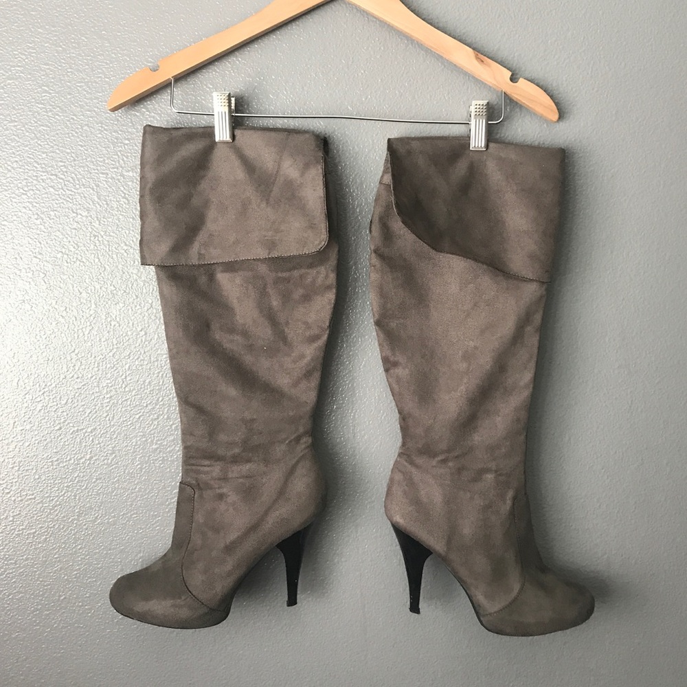 Tall high heel boots size 8
